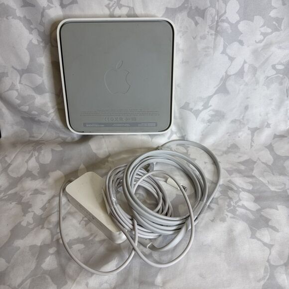 2008 Apple AirPort Extreme Base Station Model A1301 Wireless Router - Picture 2 of 5